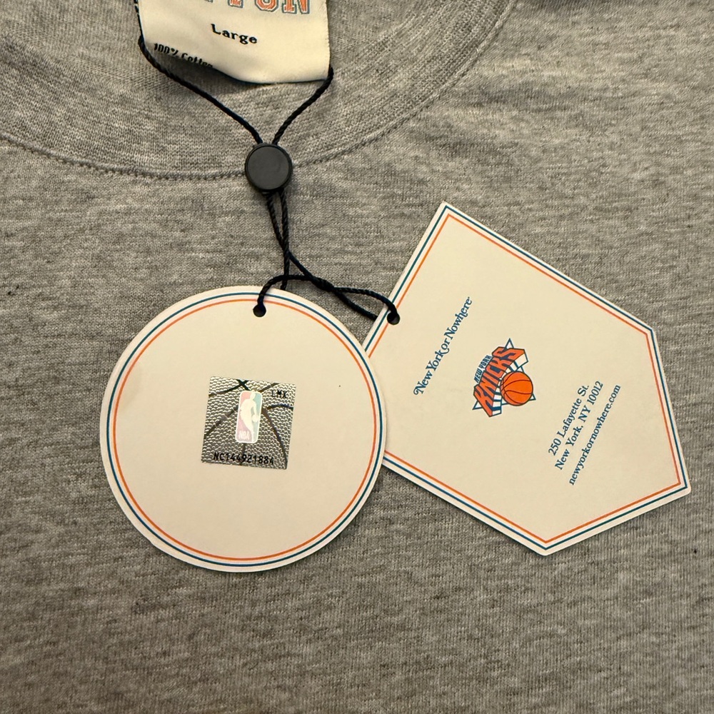 NYON x Knicks Gray T-shirt | size L Men | NWT - Picture 7 of 7